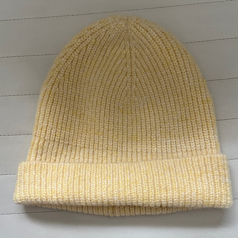 H&M Soft Knit Beanie Hat in Pale Yellow